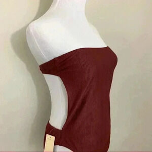 Ris-k burgundy ribbed whisked one piece swim suit